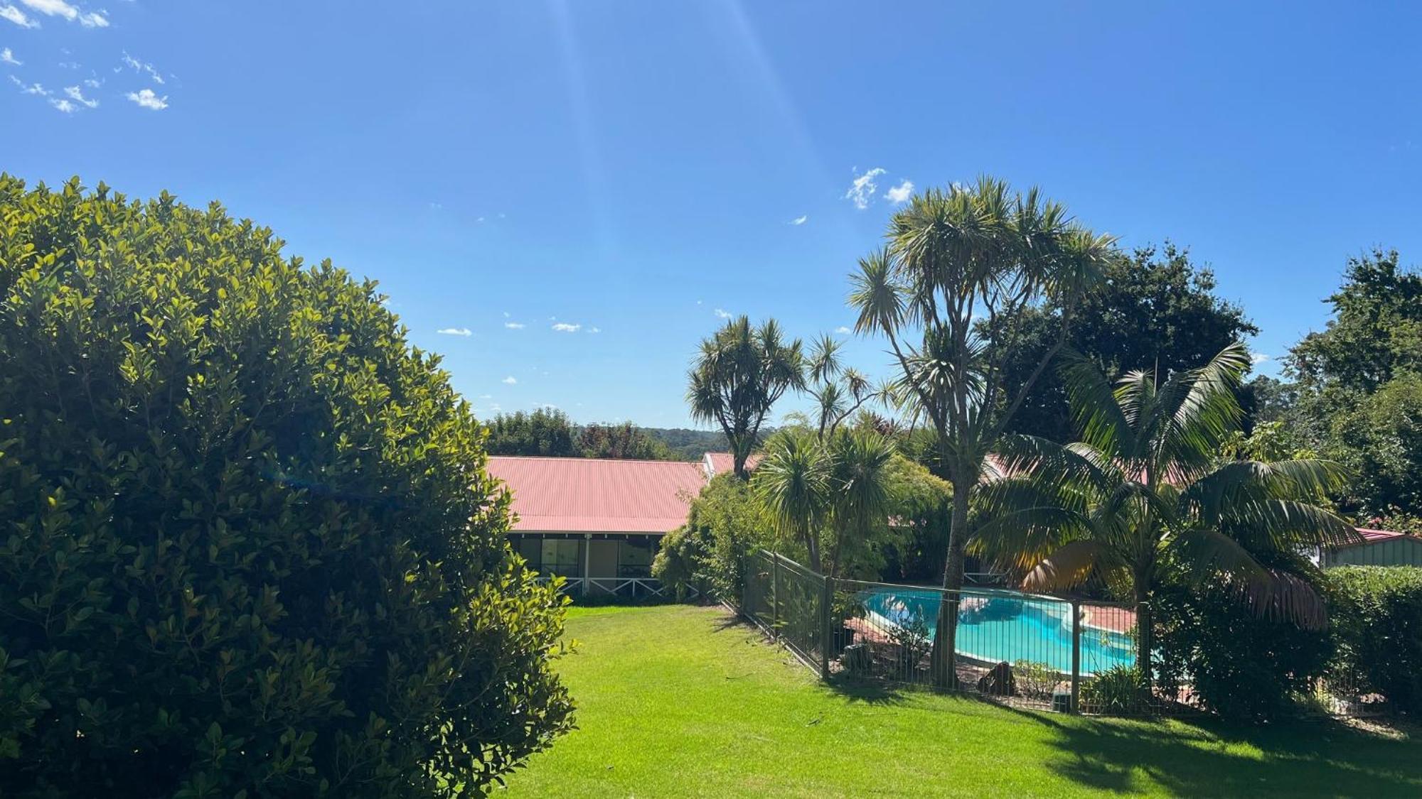 Karri Forest Motel Pemberton Bagian luar foto