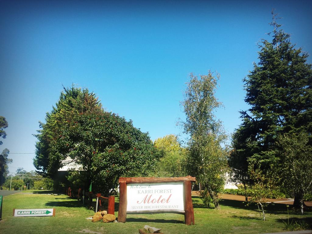Karri Forest Motel Pemberton Bagian luar foto
