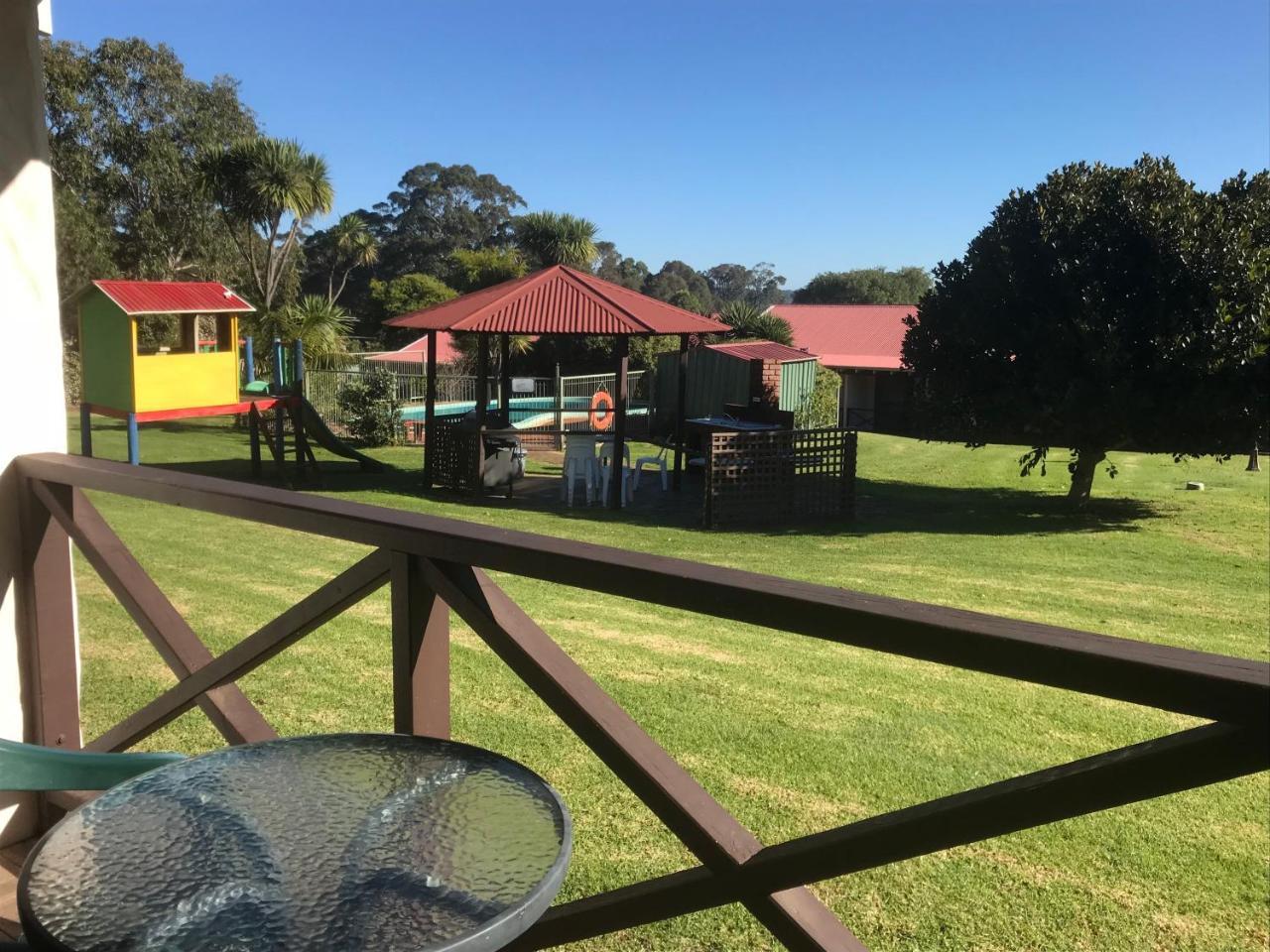 Karri Forest Motel Pemberton Bagian luar foto